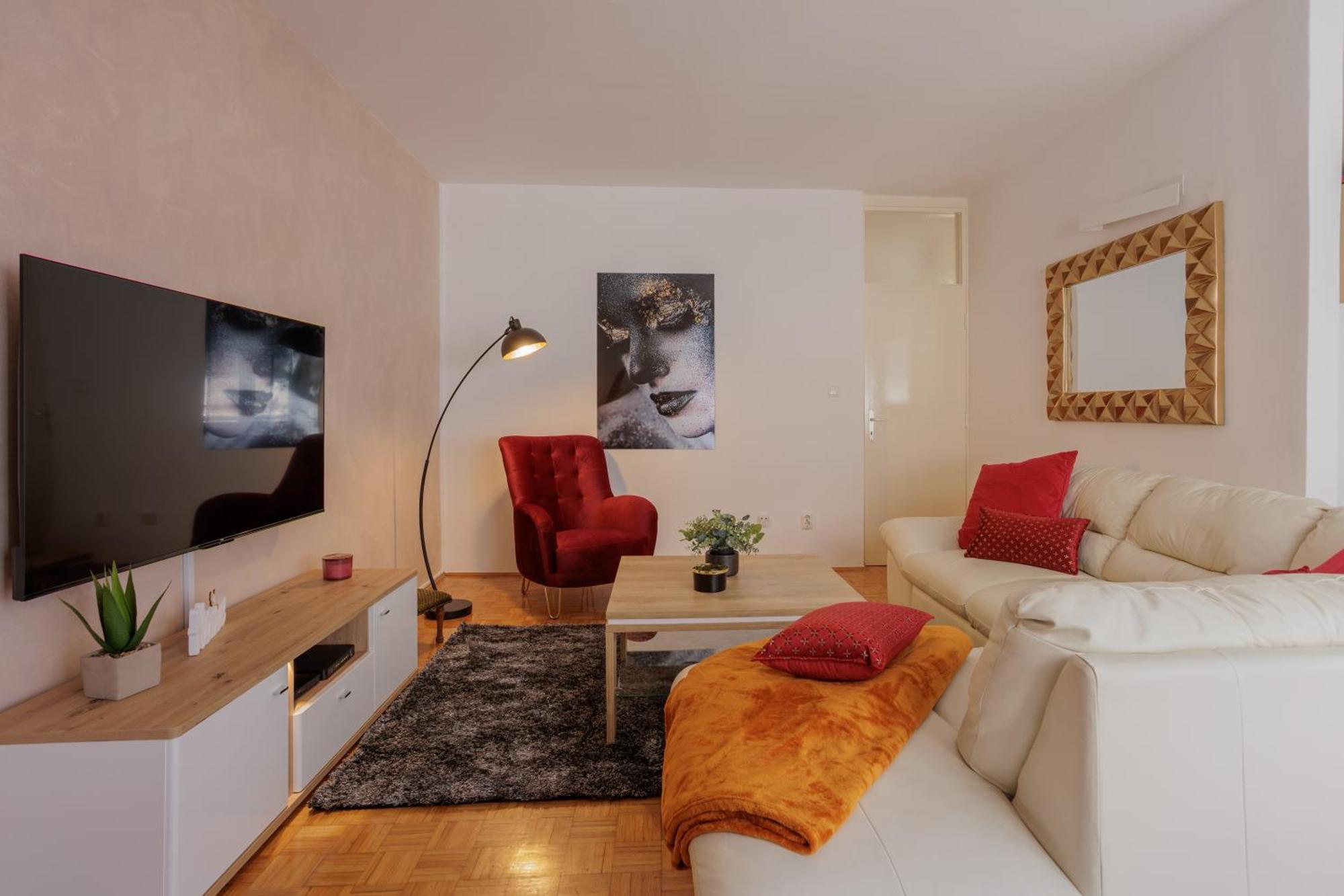 Center Apartment Silvana Split Exterior photo