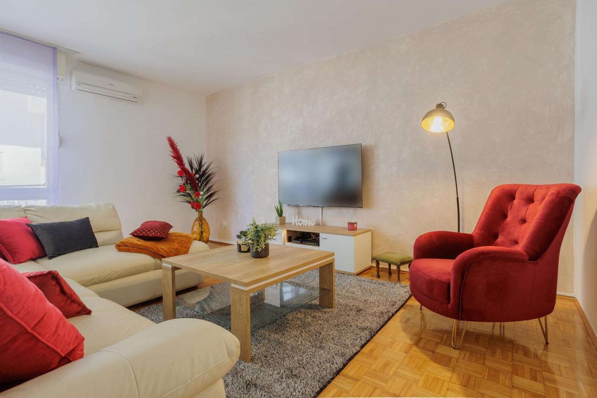 Center Apartment Silvana Split Exterior photo